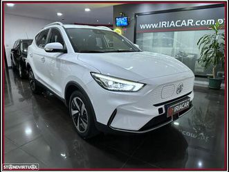 mg zs standard luxury