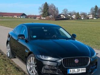 jaguar xe p250 se facelift ambilight volldigit. cockpit