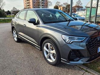 q3 sport back 150 cv diesel black edition