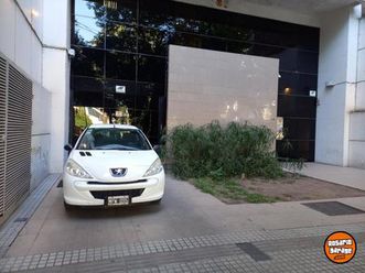 peugeot 207 compact 1.4 nafta ,nunca gas.