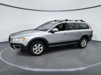 used-2013-volvo-xc70-3-2