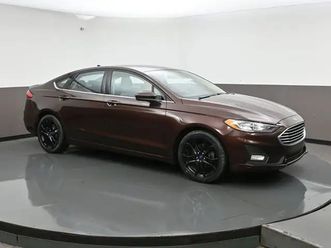 2019 ford fusion se