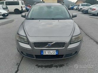 volvo v50 - station wagon