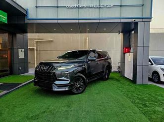 mitsubishi montero sport signature edition/ star lighting/ red interior/ low mileage