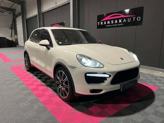 porsche cayenne 4.8 v8 turbo tiptronic s a + apple carplay + toit ouvrant panoramique + attelage électrique