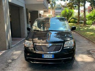 voyager lancia 28l turbo diesel