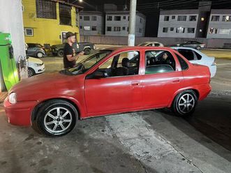 sedan gls 1.6 mpfi 4p