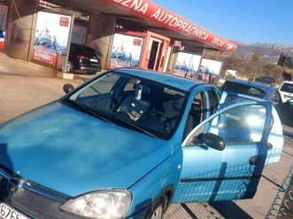 opel corsa 1,2 16v, 2003 god.