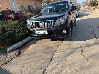 toyota land cruiser prado an. 2010