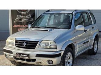2003 suzuki grand vitara argent manuel, 5 vitesses condui...
