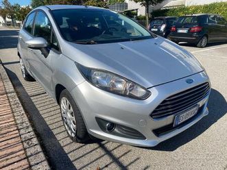 ford fiesta 1.4 5p. bz.- gpl titanium