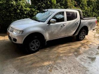 4x2 glx אוט׳ 2.5 (136 כ״ס) [2010-2014]