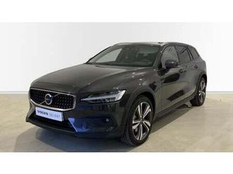 volvo v60 cross country 2.0 b5 p c ultim bright auto awd 250 5p