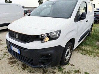 1.5 bluehdi 100 cv premium