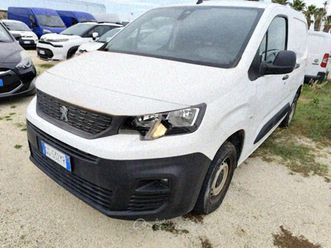 1.5 bluehdi 100 cv premium