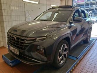 hyundai tucson trend awd*pano*ahk*carplay*navi*led*shz*