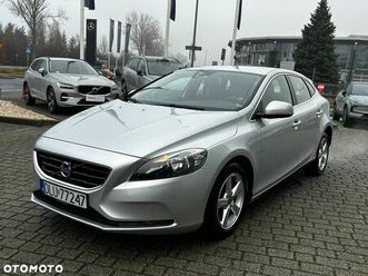 volvo v40 d2 drive-e momentum