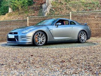 nissan gt-r 3.8 v6 premium black coupe 2dr petrol auto 4wd euro 5 (550 ps)