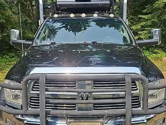 2012 ram 5500 with 11ft service body