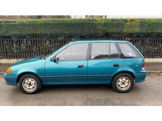 1997 subaru justy vert manuel, 5 vitesses conduite à gauc...