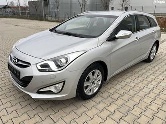 hyundai i40 1.6 gdi premium sérülésmentes!