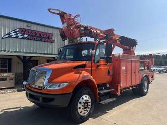 2009 international durastar 4400 utility/service auger truck