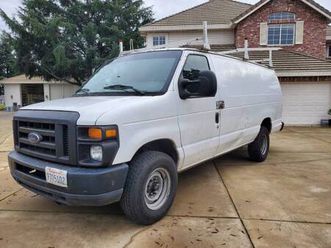 2009 ford e-250 extended van