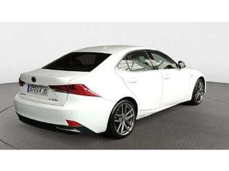 lexus is 300h f-sport (223 cv)