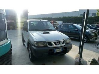 nissan terrano 2 3.0 tdi vettura