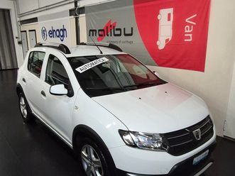 sandero tce 90 stepway lauréate automatic
