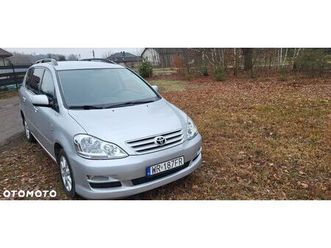 toyota avensis verso sol