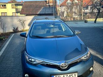 toyota auris 1.6 d-4d premium