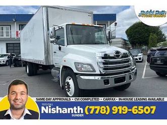 2019 hino 338 26' box + liftgate + hydraulic brakes