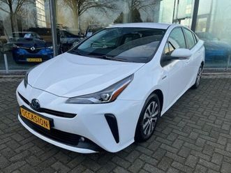toyota prius - 1.8 executive