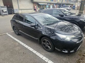 toyota avensis 2.0 benzin, automat 2016