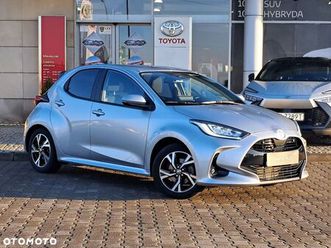 toyota yaris hybrid 1.5 style