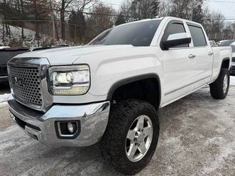 2015 gmc sierra 2500hd crew cab - 6.6 v8 turbo diesel - loaded