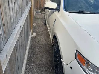 2009 lincoln mks – runs & drives – 170,000 km