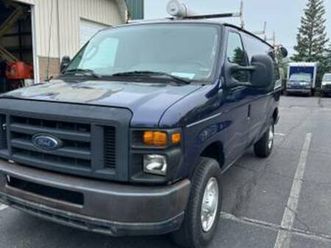 2011 ford e250 cargo van 132k