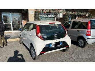 automatica 9.000 km originali aygo toyota