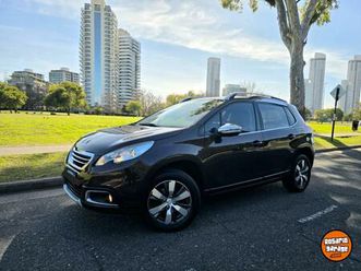 peugeot 2008 año 2016 manual 1.6 turbo nafta 105mil kilometros feline sport. permutaria