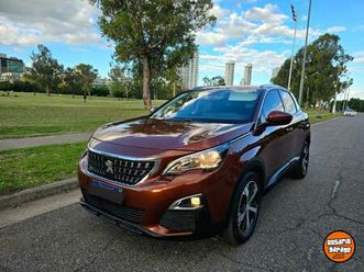 peugeot 3oo8 año 2017 allure at6 1.6 turbo nafta 100.mil kms permutaria