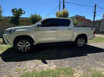 hilux srx 4x4