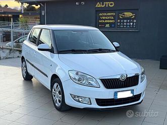 skoda fabia 1.2 12v 70cv 5p. style garanzia 12 mes