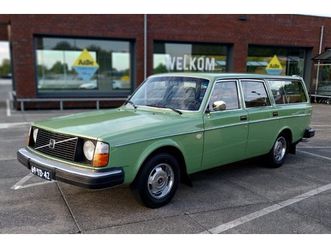 no reserve: 1974 volvo 245 4-speed