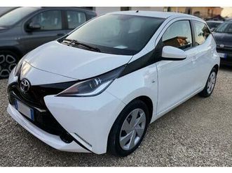 toyota aygo 1.0 vvt-i 72 cv 5 porte x-cite mmt