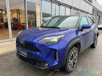 toyota yaris cross 1.5h lounge fwd 130 cv e-cvt