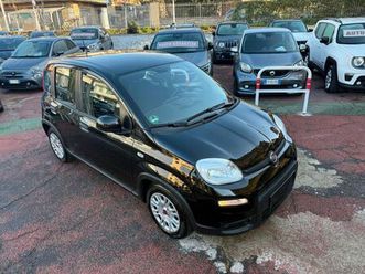 fiat panda hybrid 1.0 ***solo 3.000km***