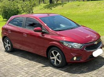 hatch lt 1.4 8v flex mec. 4p