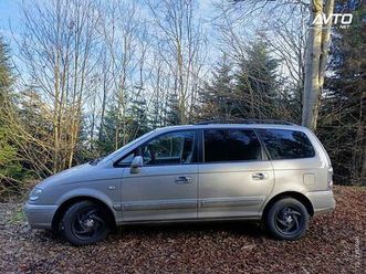 hyundai trajet 2.0 cvvt gls top-k